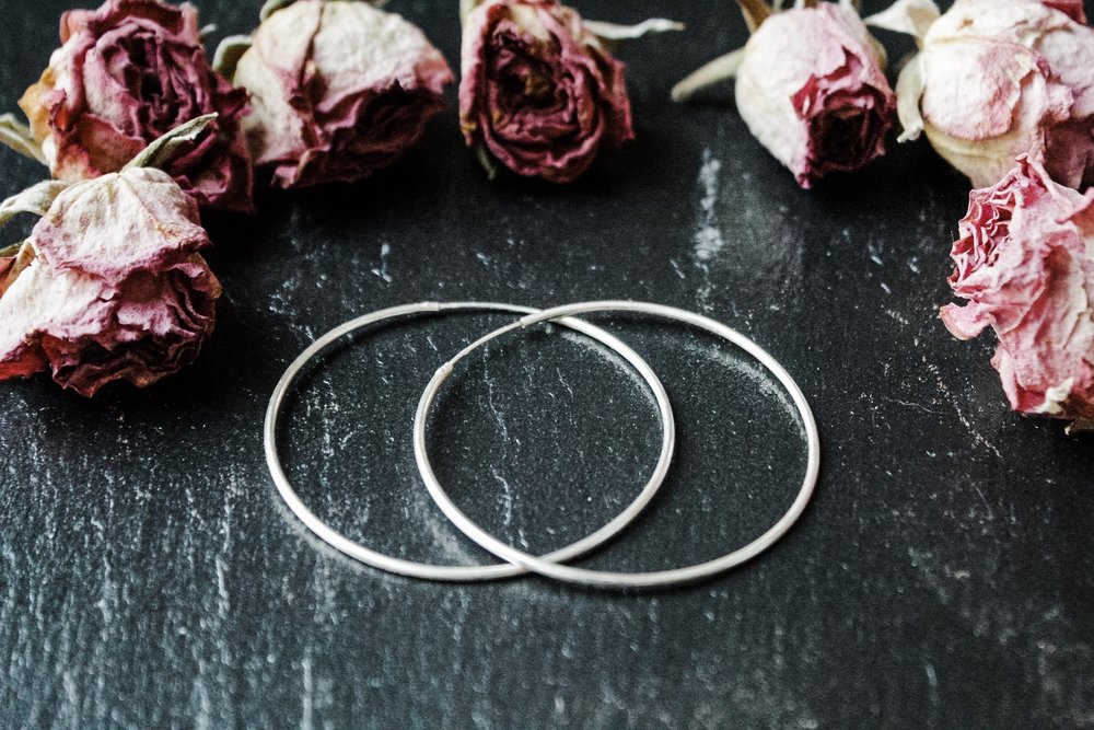 Endless hoop earrings